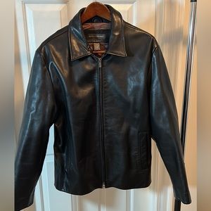 Supple, warm Men’s Banana Republic black leather jacket